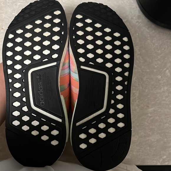 ADIDAS Tie Dye NMD - Picture 3 of 3